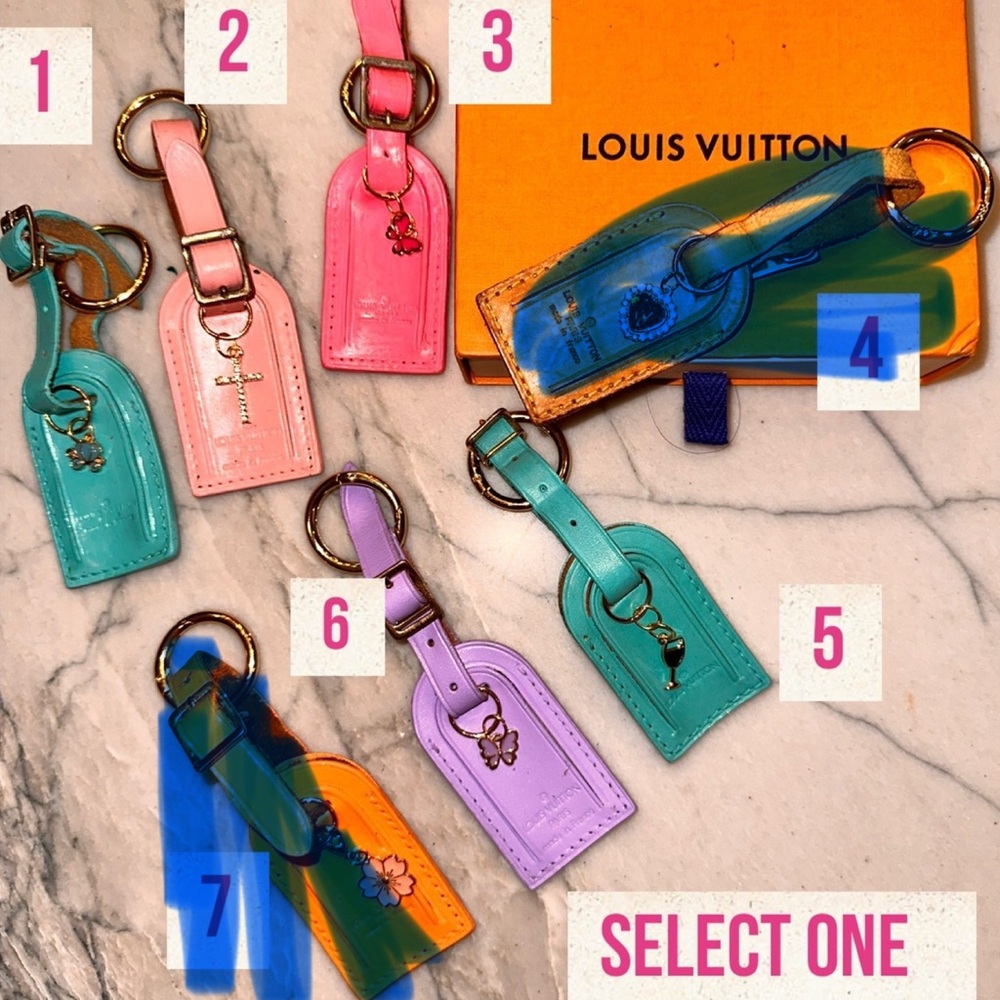 💯 Louis Vuitton Small Luggage Tag (Select One)